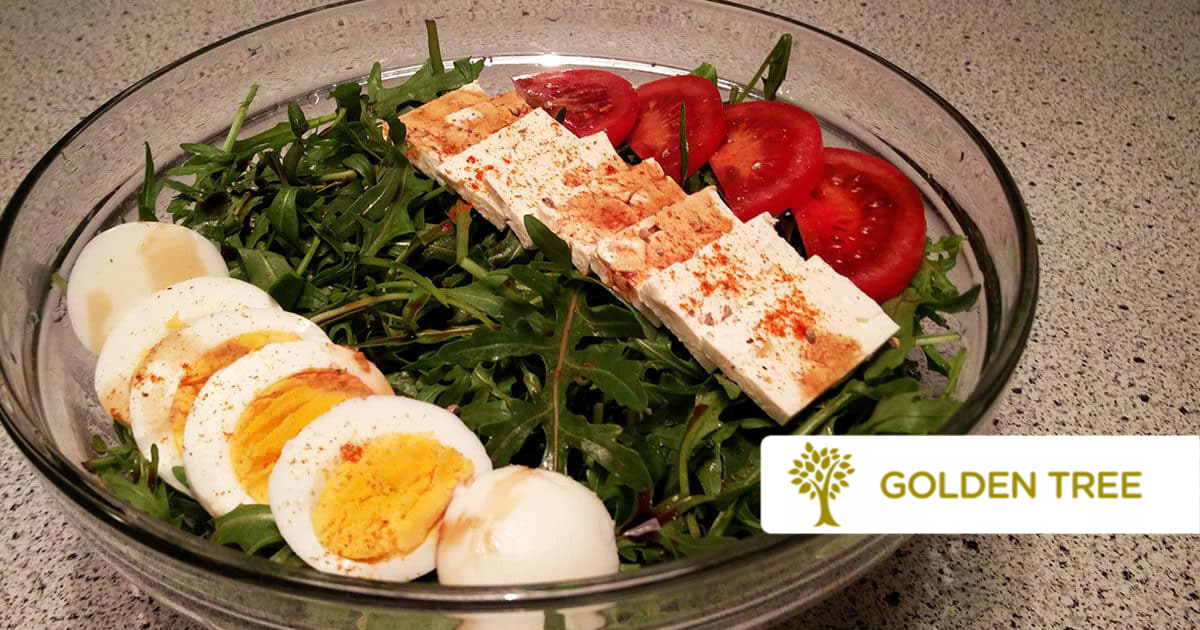 Salat mit Ei und Feta